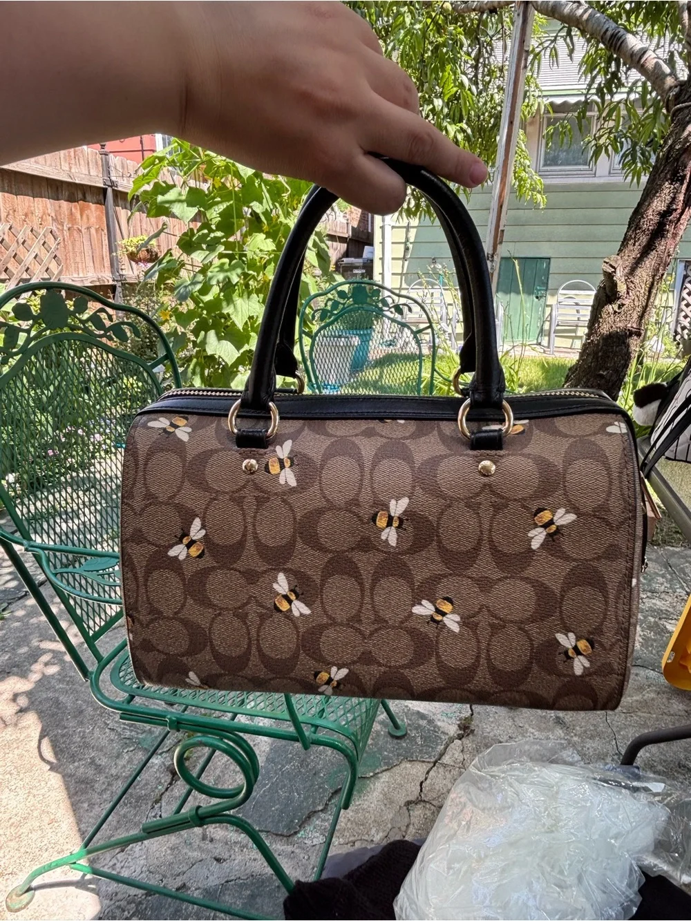 ROWAN SATCHEL IN SIGNATURE CANVAS WITH BEE PRINT